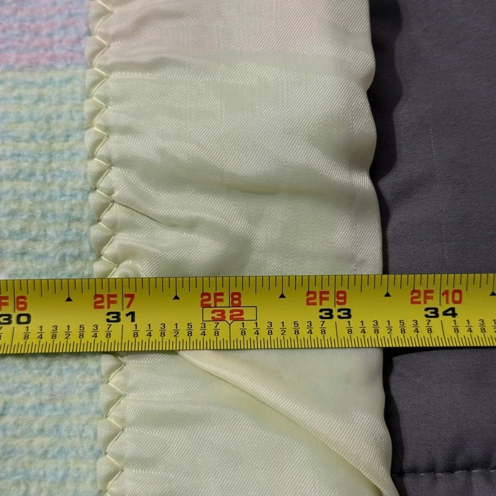 Vintage Circus Elephant Baby Blanket Yellow Satin Ruffle Trim Pastel Acrylic